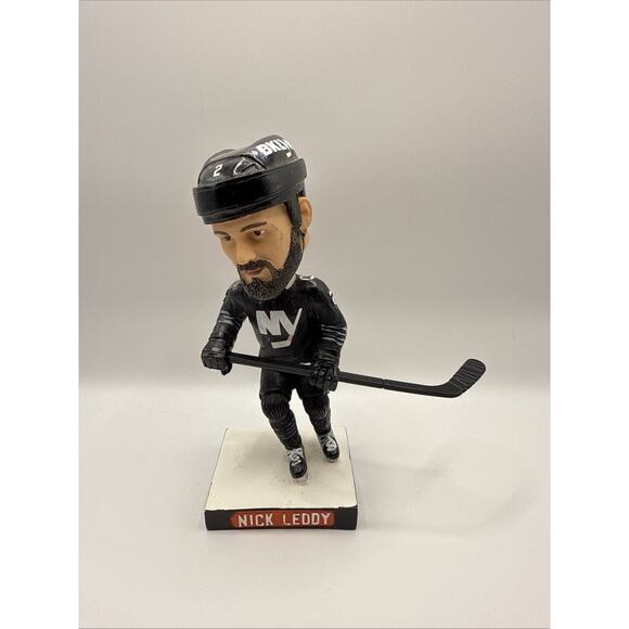 New York Islanders Nick Leddy bobblehead - Picture 1 of 5